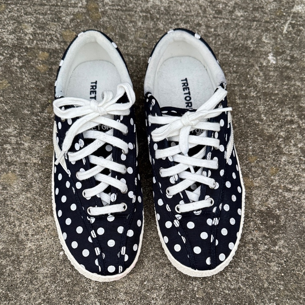 ANTHOLOGIE/Tretorn Navy Canvas Sneakers with White Polka Dots size 7.5